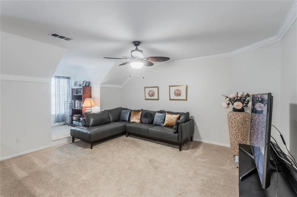 Photo of 6918 River Road