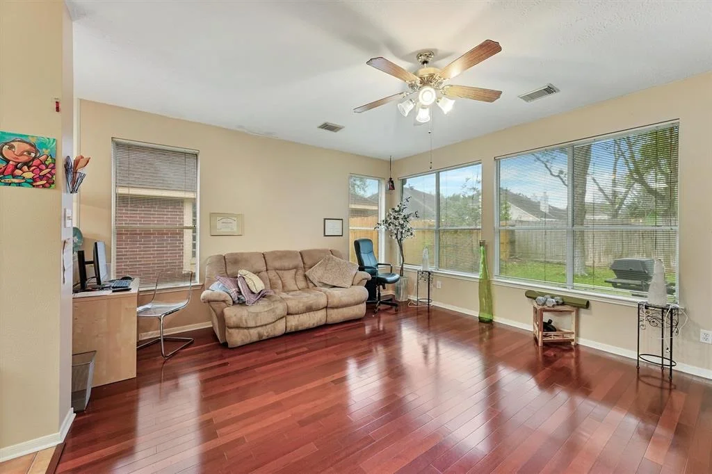 Photo of 9911 Goldenglade Drive