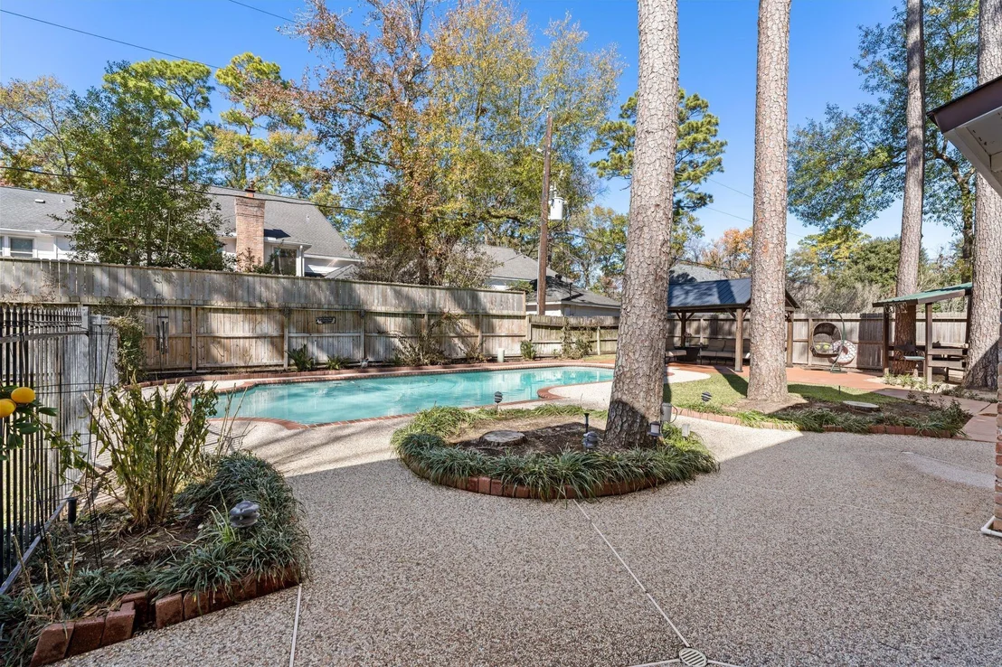Photo of 16011 Stratton Park Drive