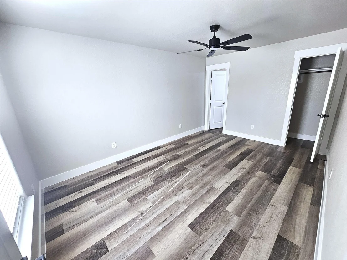 Photo of 1005 Robinhood Lane
