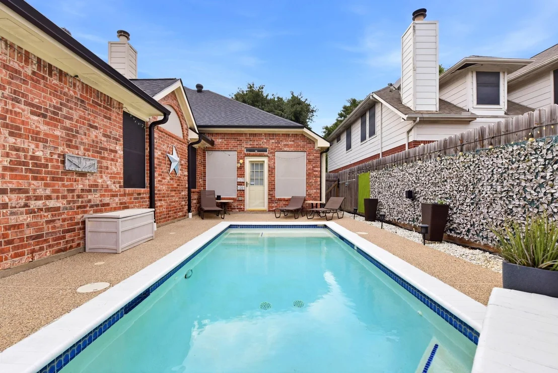 Photo of 2105 Mossy Trail Drive