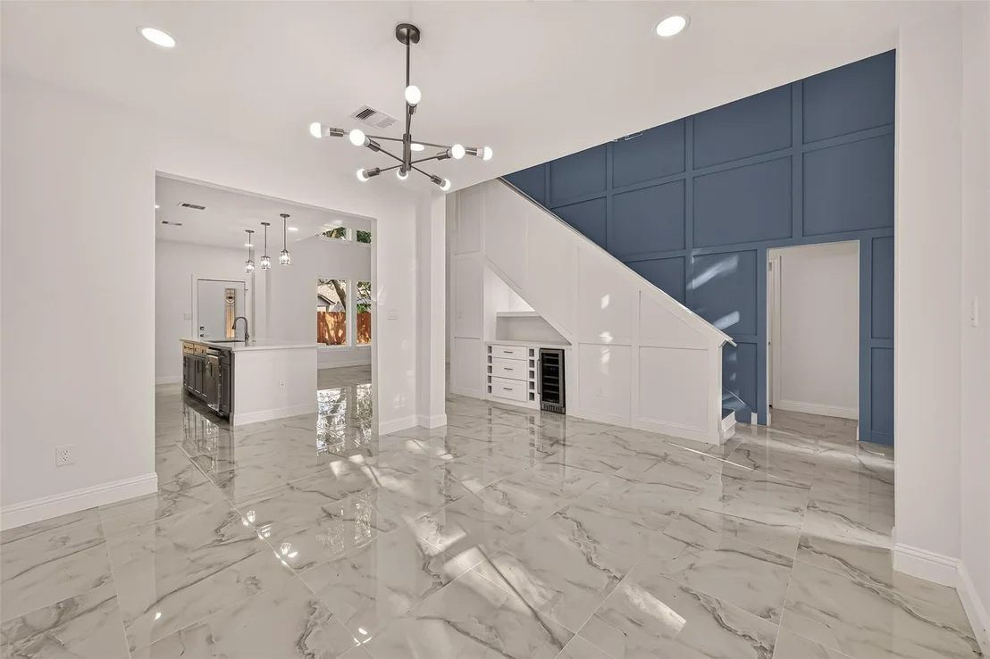 Photo of 2111 Pinecreek Pass Lane