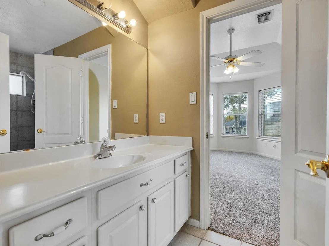 Photo of 12403 Millvan Drive