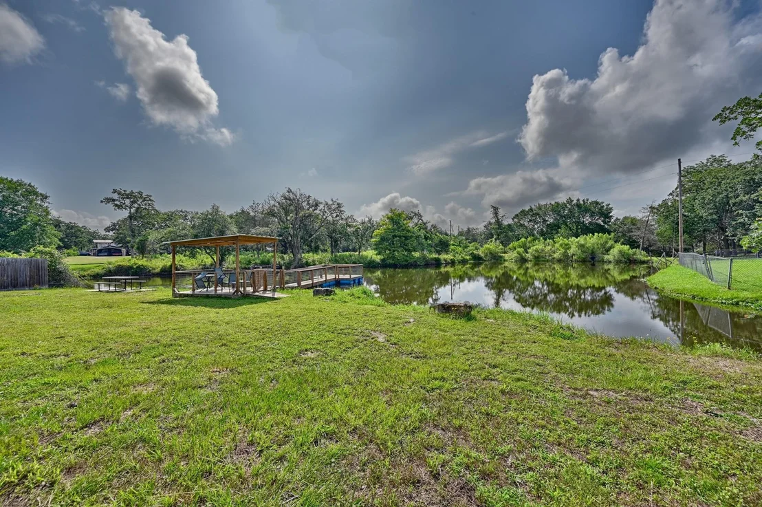Photo of 515 Lakeview Lane