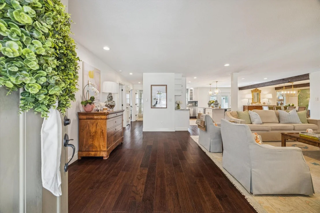 Photo of 9829 Pine Lake Drive