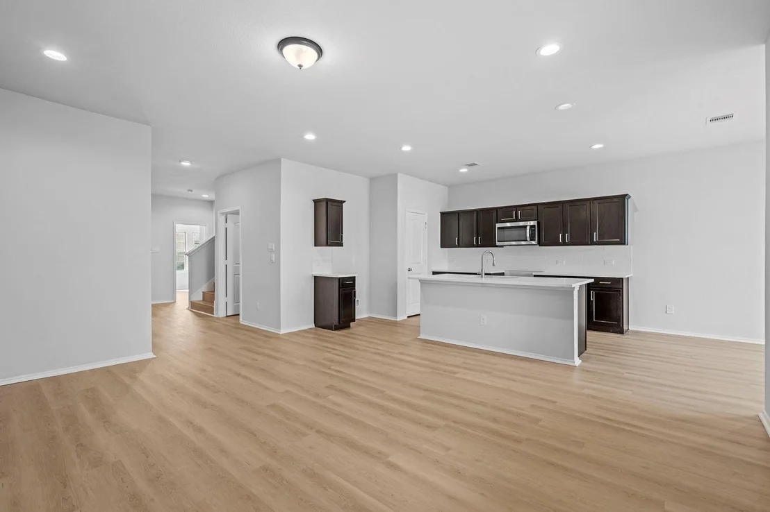 Photo of 5143 Hedgerose Lane