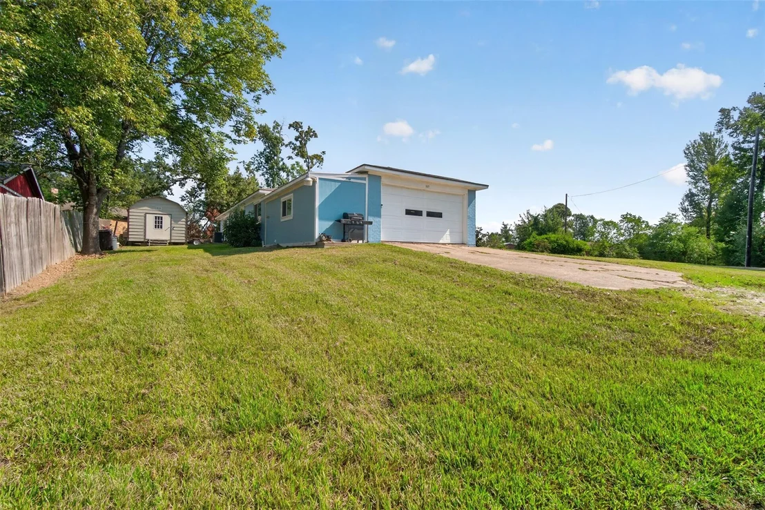 Photo of 165 Pecan Cove Lane