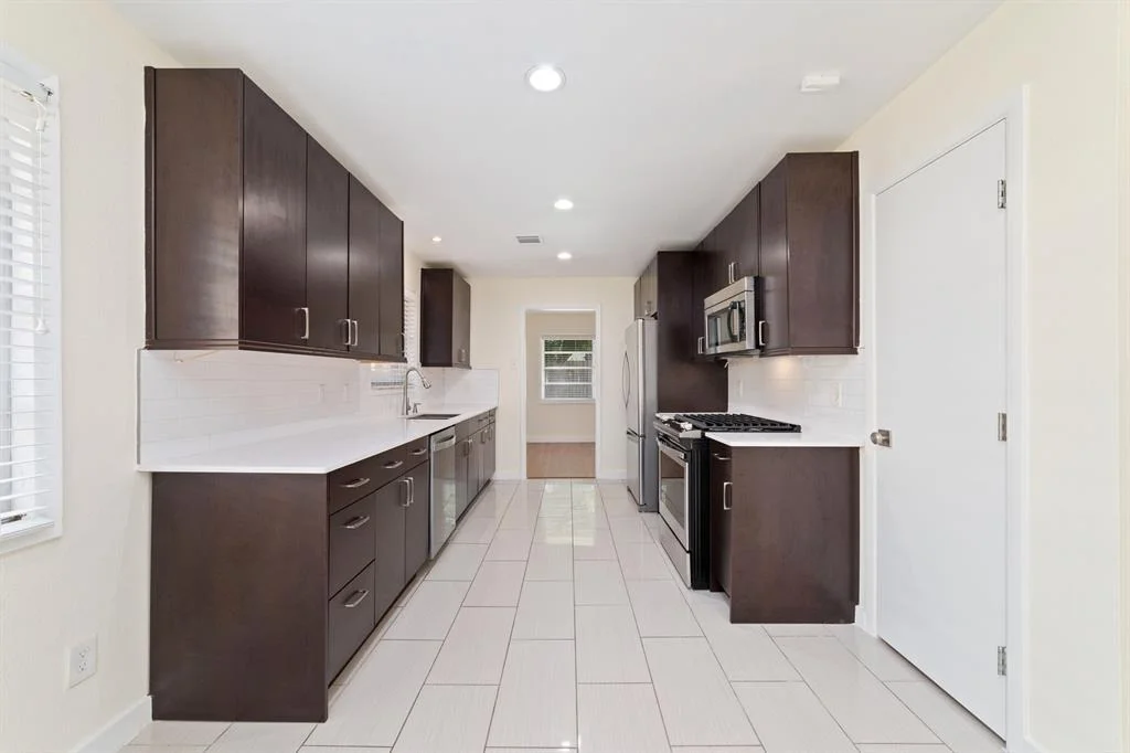 Photo of 6234 Shadow Crest Street