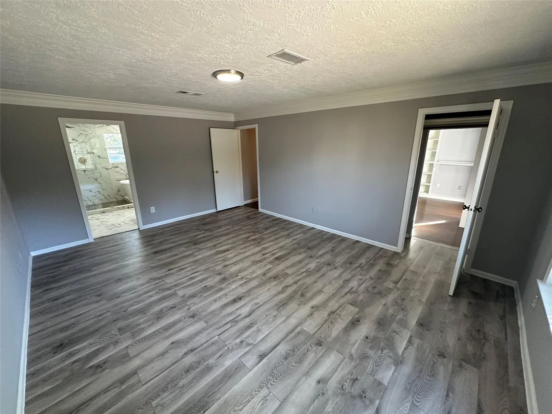 Photo of 8326 Clover Garden