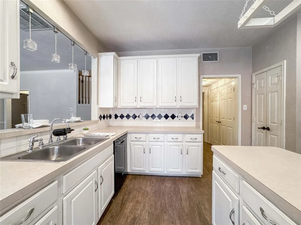 Photo of 3713 Pinehurst Drive