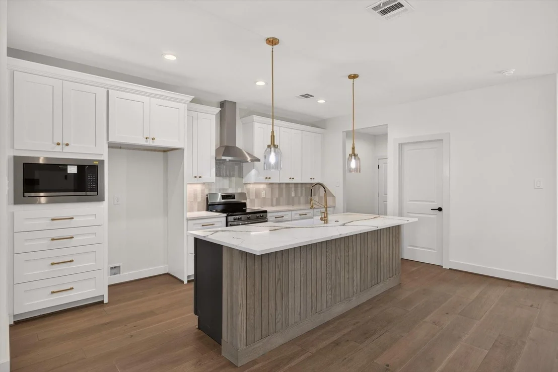 Photo of 6523 Vanlynn Lane