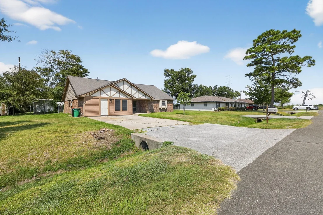 Photo of 206 Staples Drive