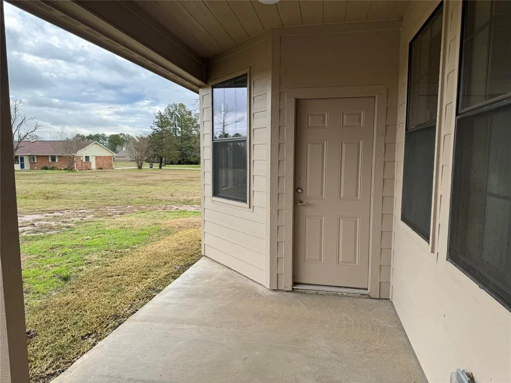 Photo of 20 Meadow Lake