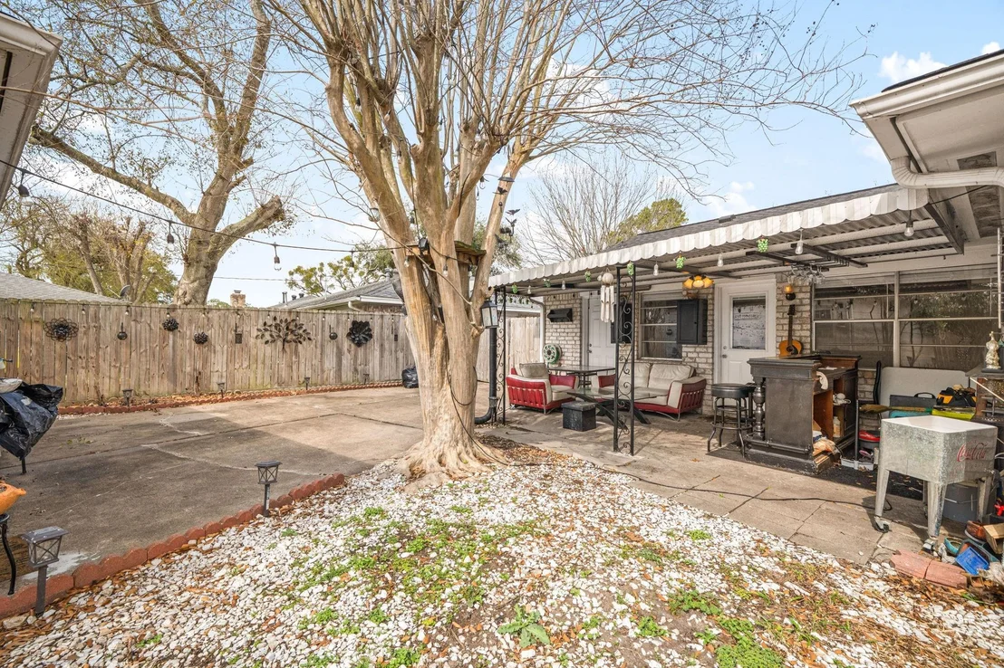 Photo of 9019 Grape Street
