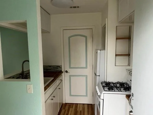 Photo of 4520 5th Street