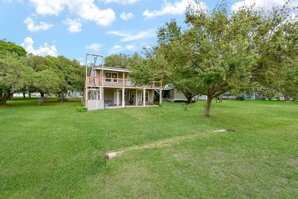 Photo of 1551 Bayview Drive