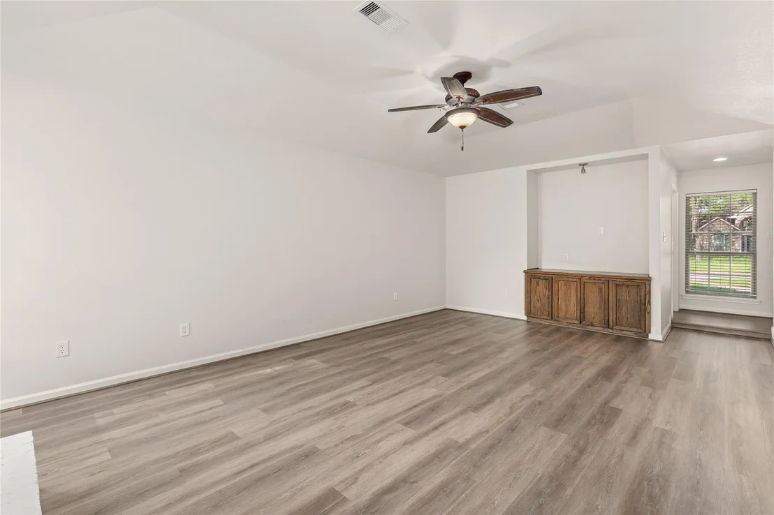 Photo of 16126 Spinnaker Drive