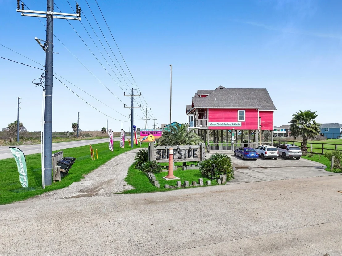 Photo of 970 Surfside Drive