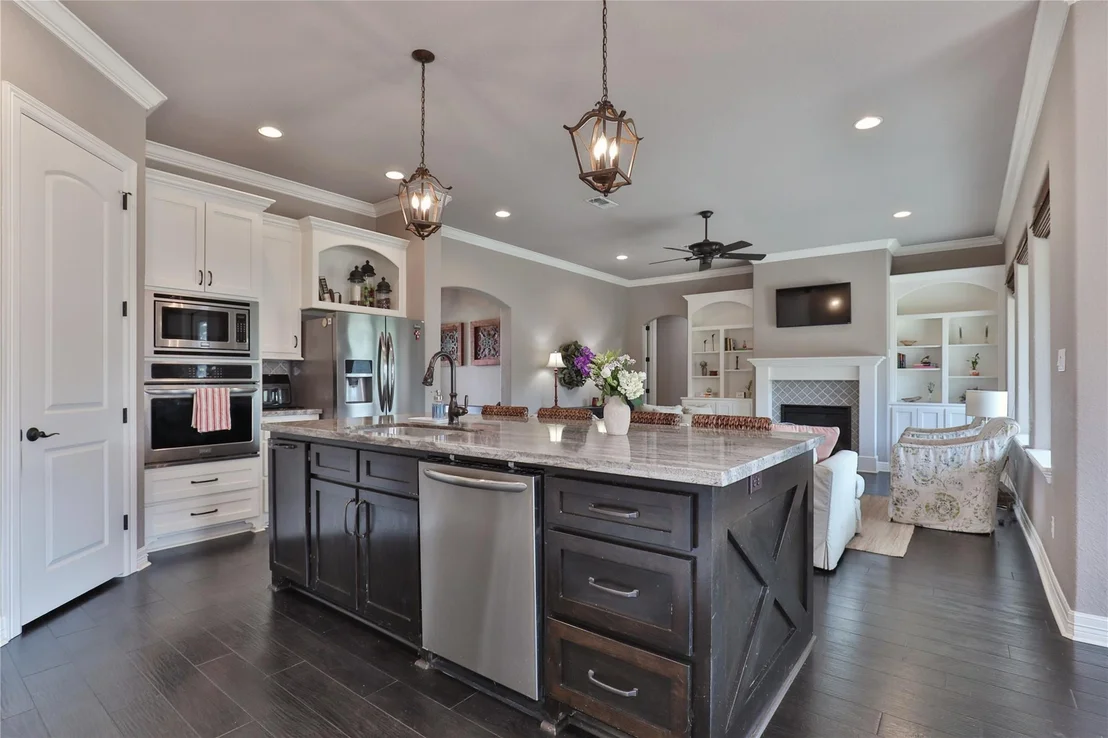 Photo of 717 Rustic Oaks Drive