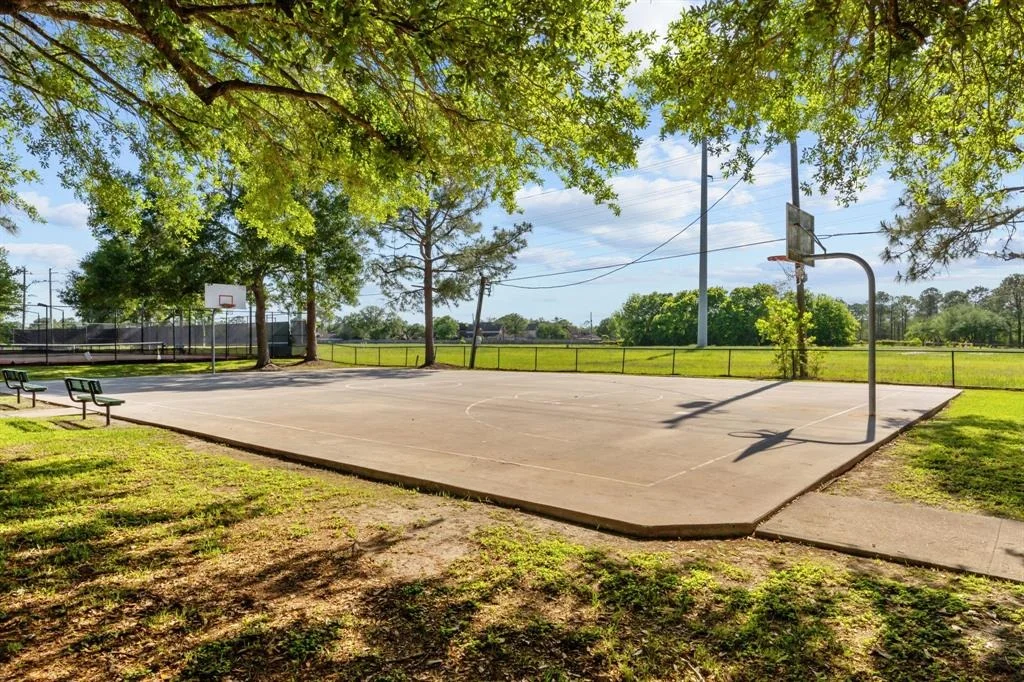 Photo of 4010 Walnut Pond Drive