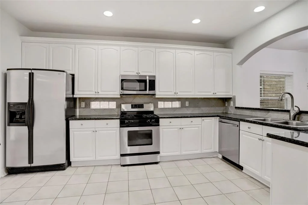 Photo of 7685 Ameswood Road
