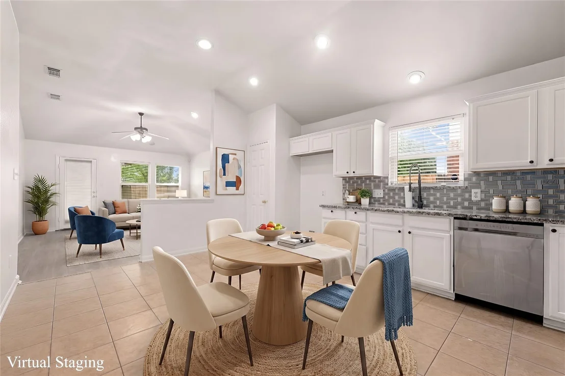 Photo of 17739 Barton Point Lane
