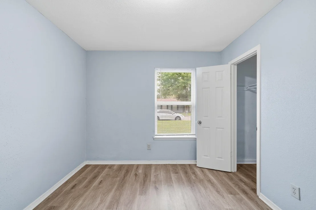 Photo of 9715 Courben Lane