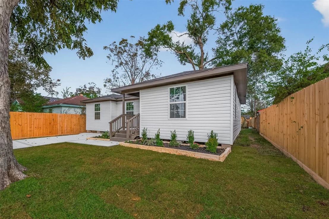 Photo of 2723 Castledale Drive