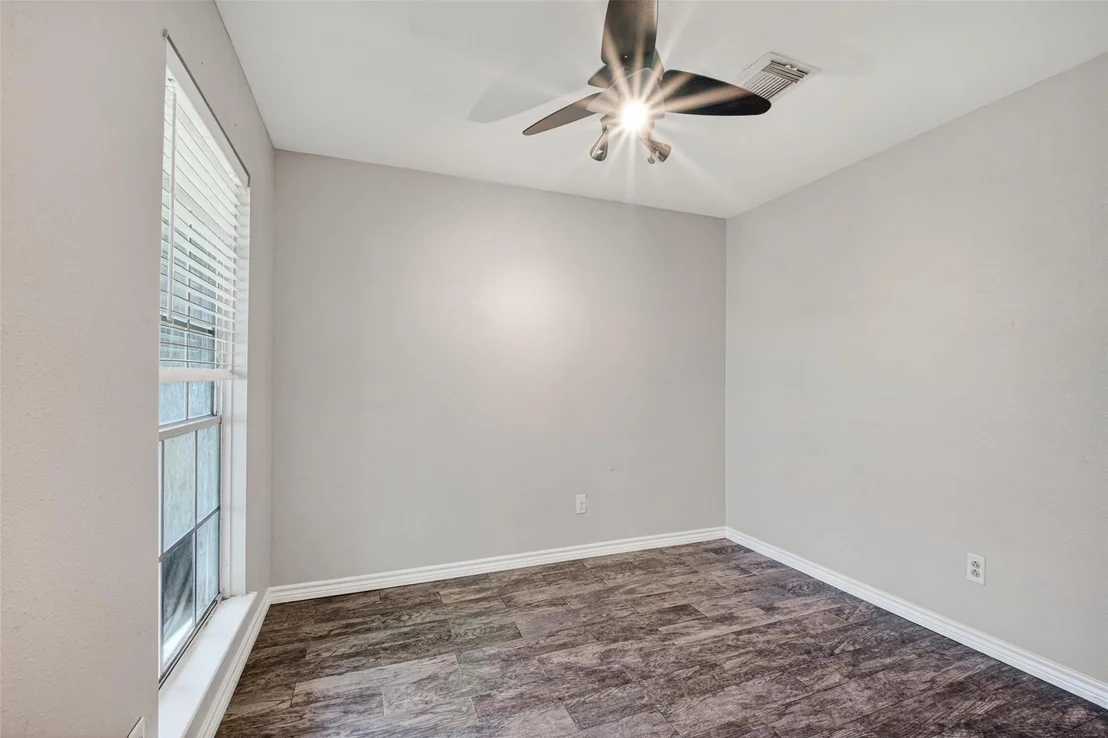 Photo of 1439 Middle Park Street
