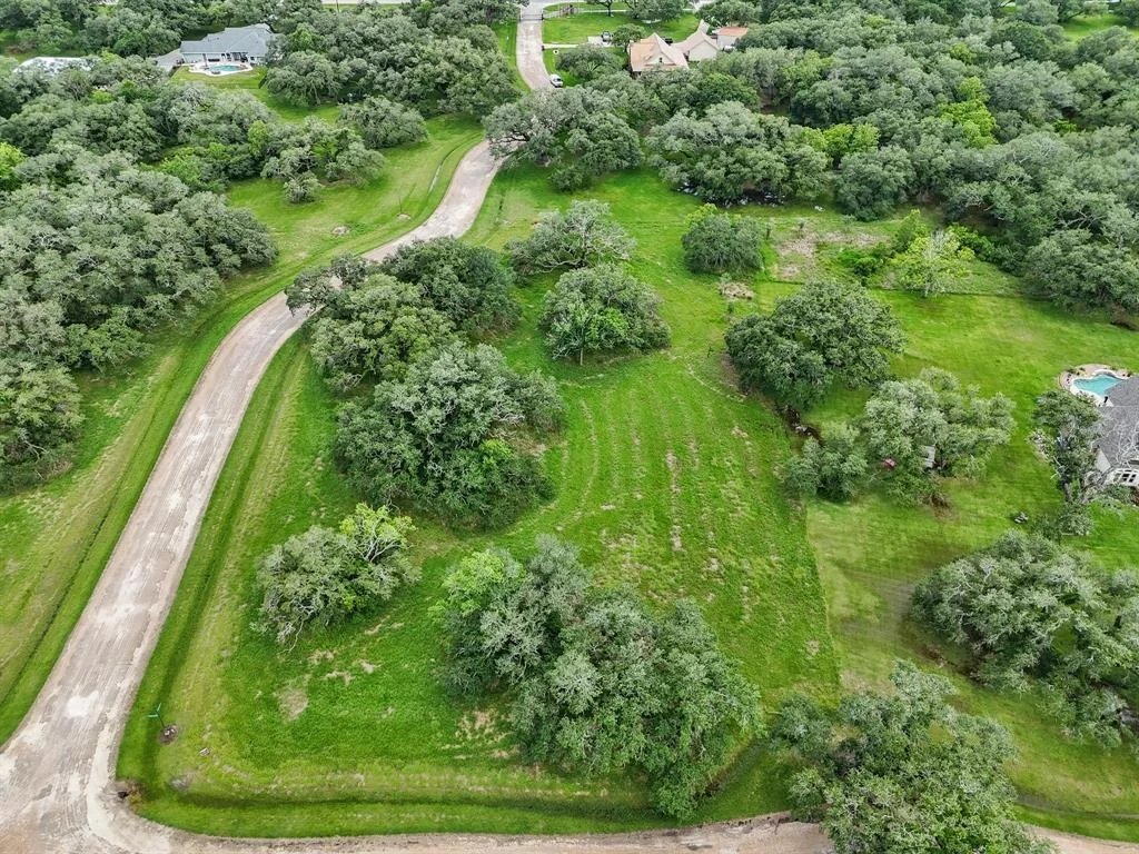 Photo of 64 Center Tree Drive