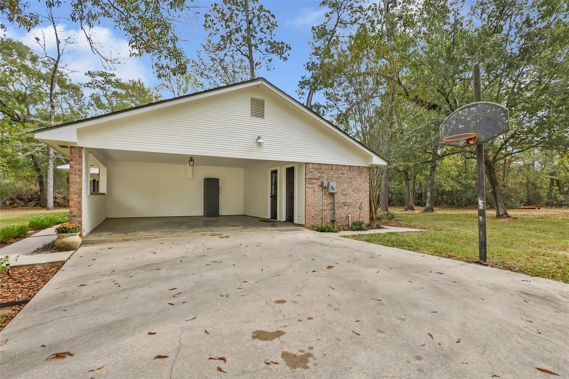 Photo of 1080 County Road 6512