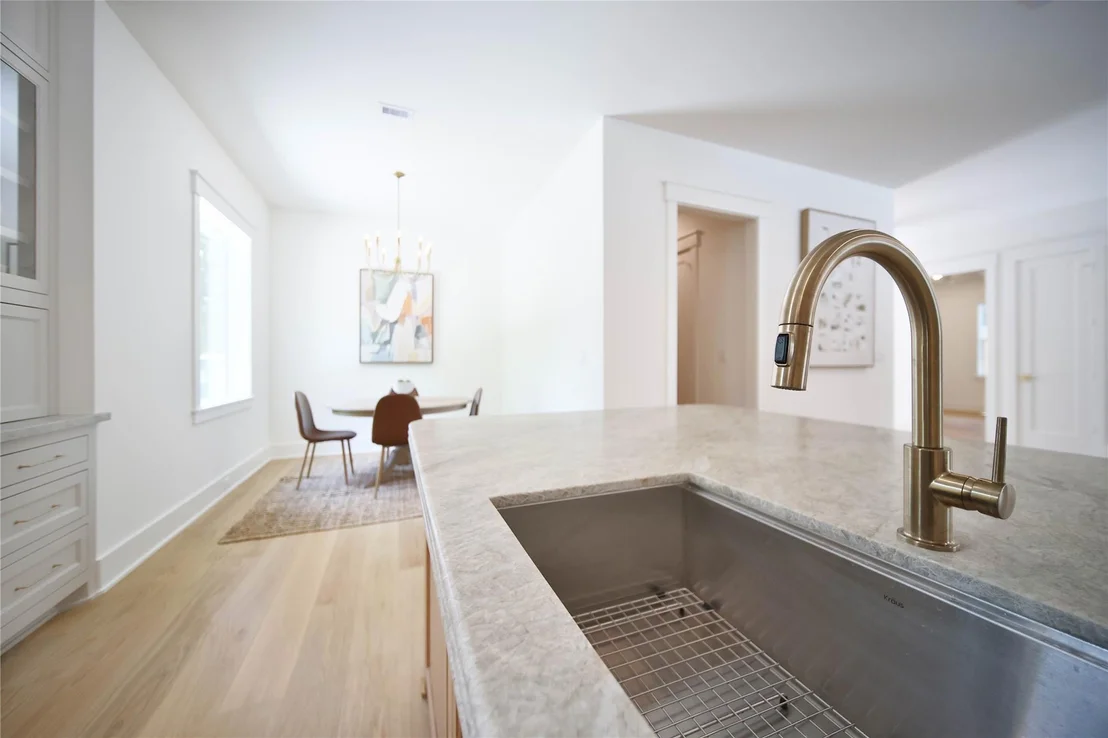 Photo of 1191 Chamboard Lane