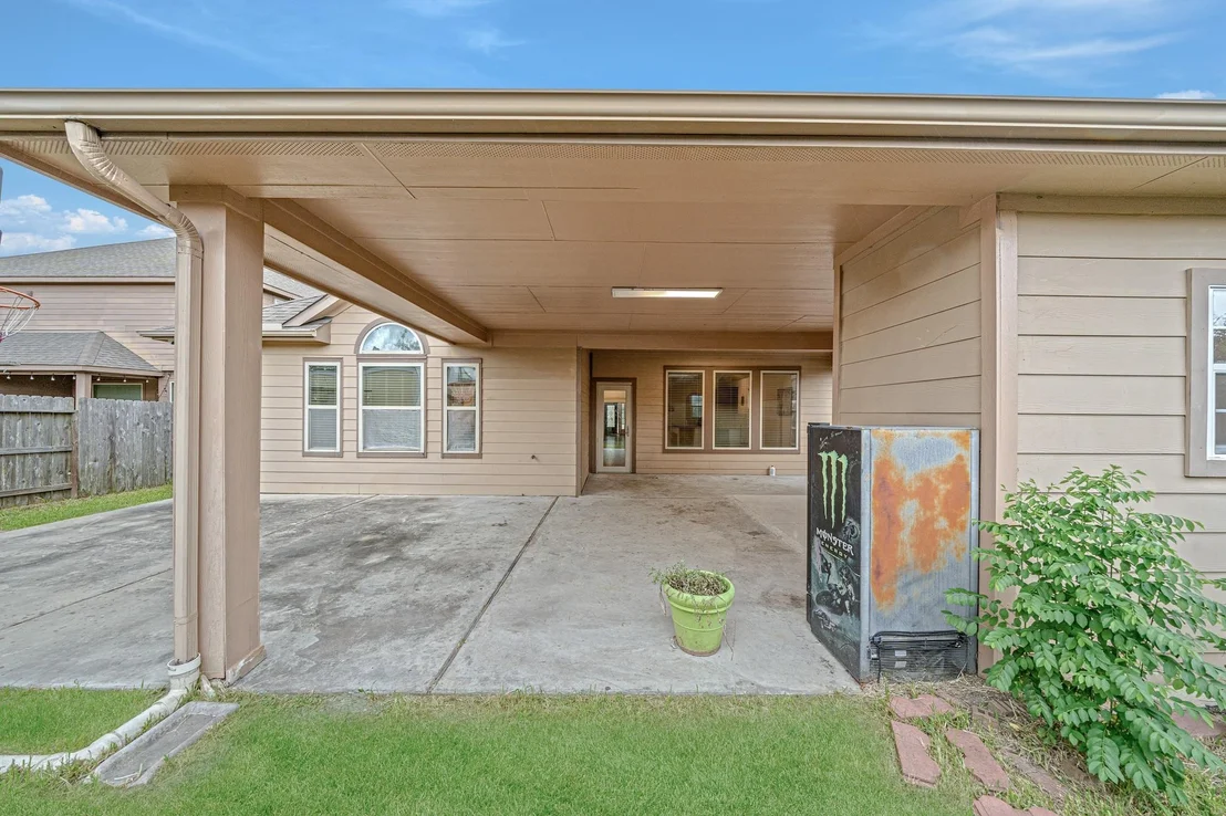 Photo of 1806 Oak View Lane