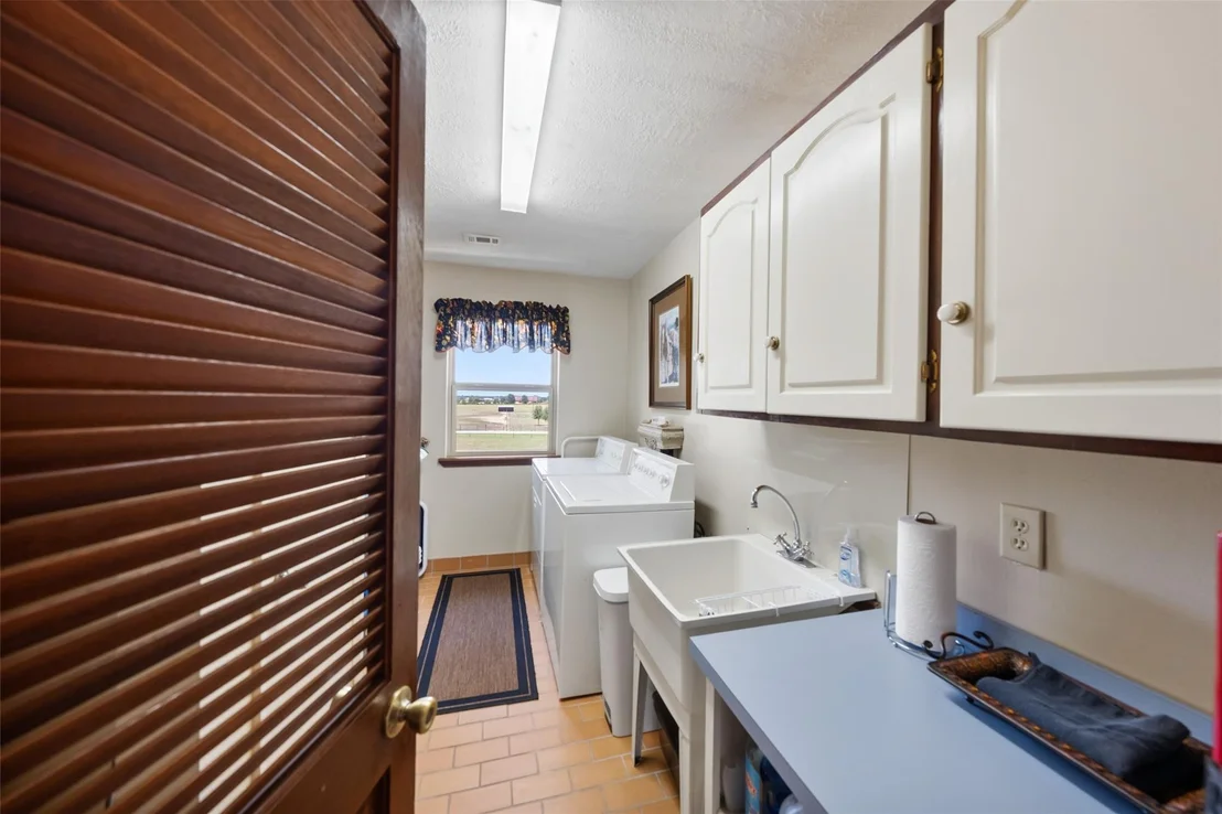 Photo of 25948 Nelson Road