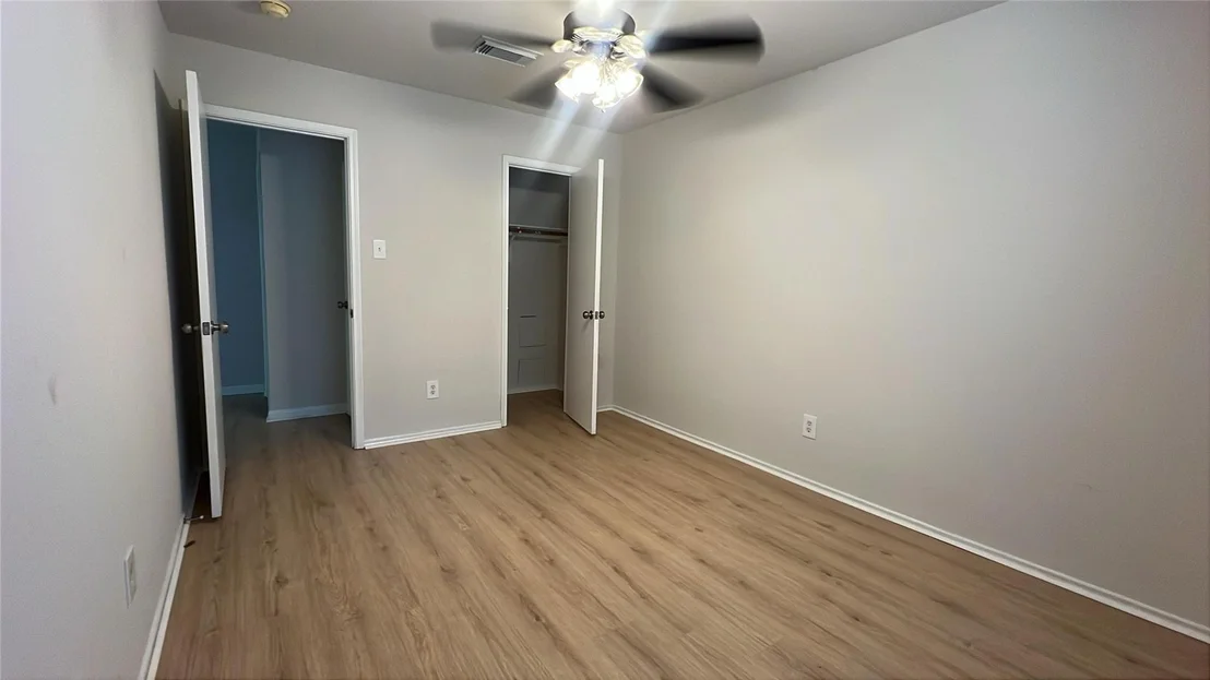 Photo of 6411 Halstead Meadows Cir