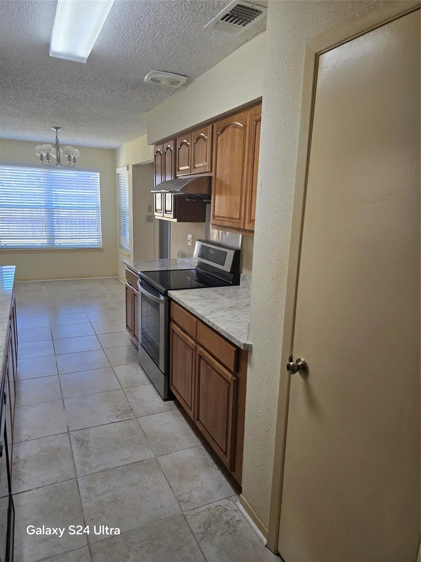 Photo of 6203 Gladewell Drive