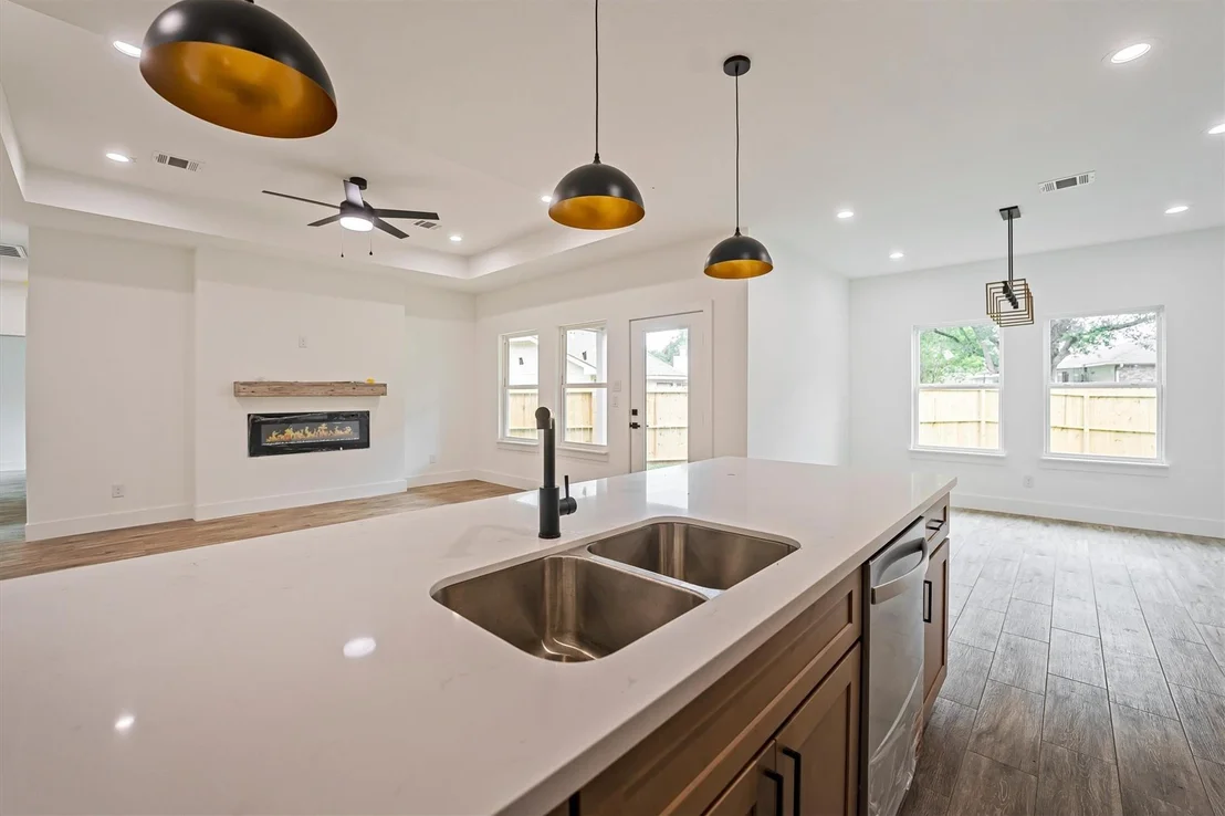 Photo of 10510 Twin Circles Dr