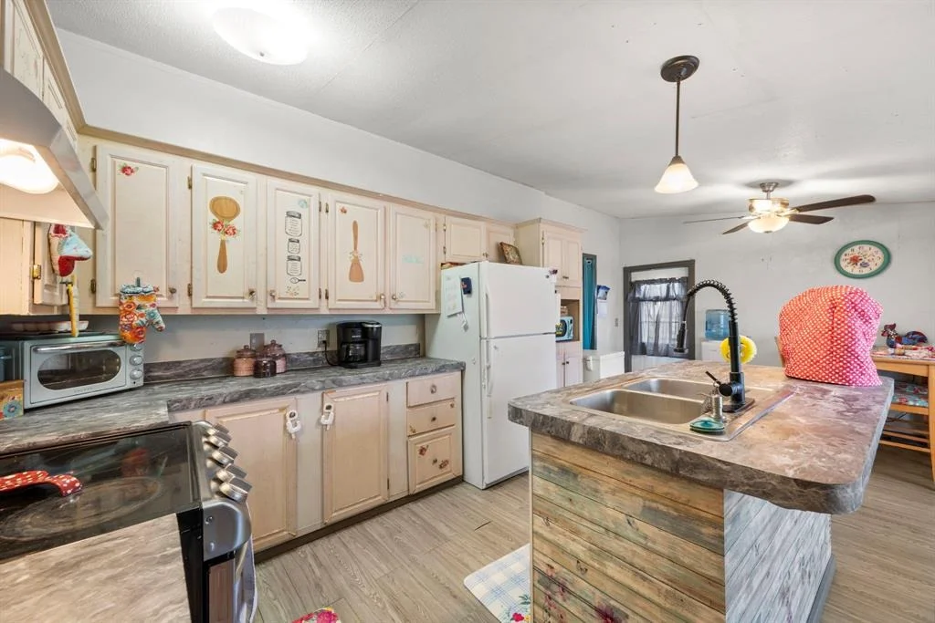 Photo of 16160 Lone Star Ranch Drive