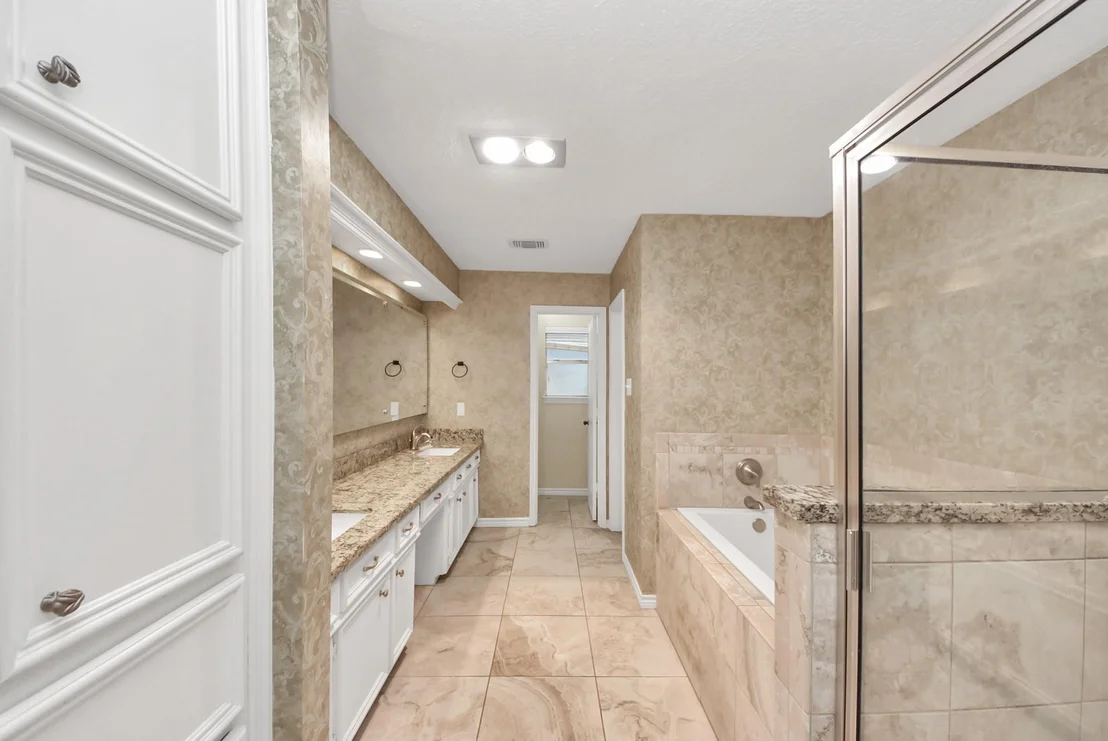 Photo of 12463 Oak Park Drive