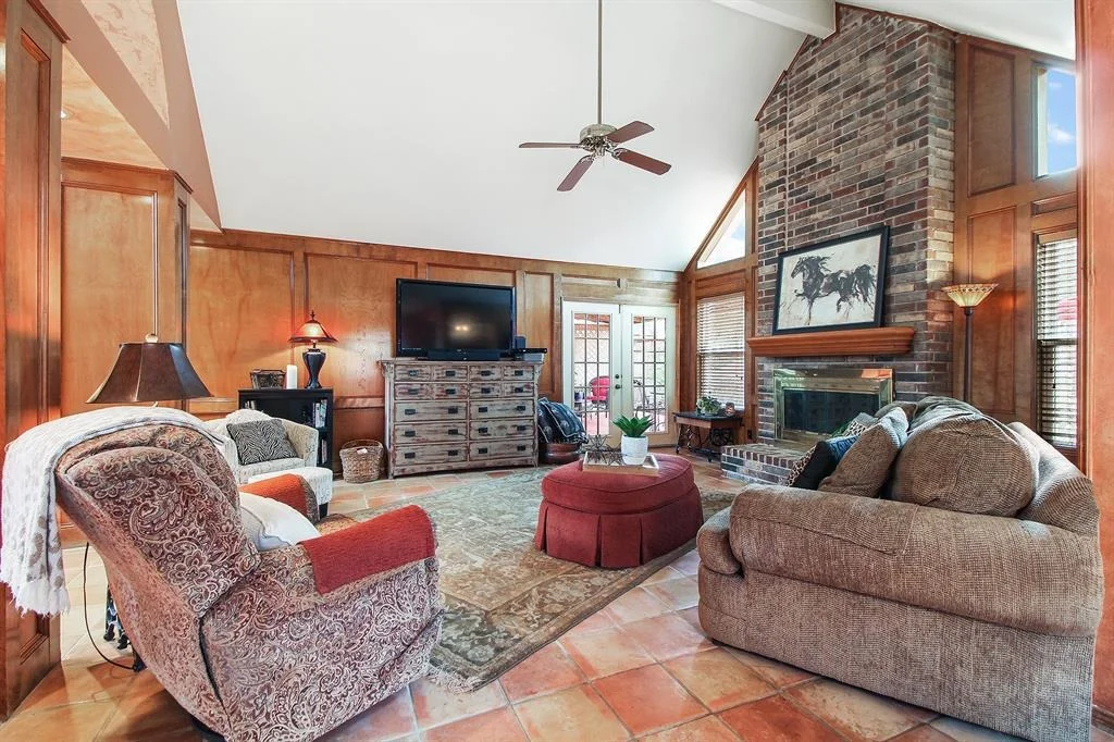 Photo of 23010 Glenover Drive