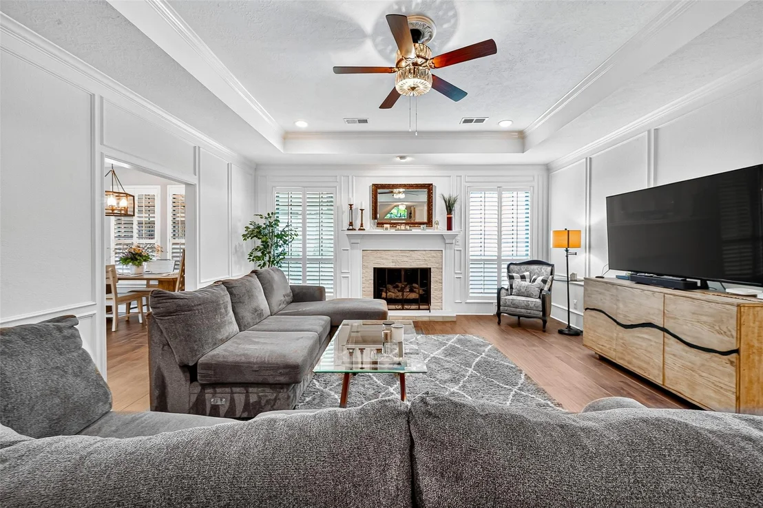 Photo of 5911 Springton Lane