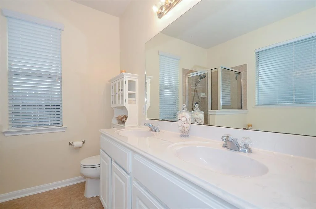 Photo of 7527 Oakleigh Drive