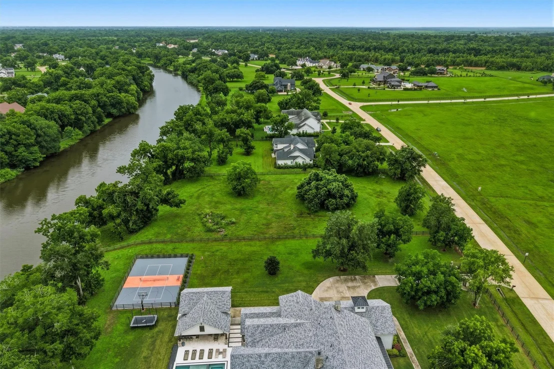 Photo of 30803 Riverlake Road