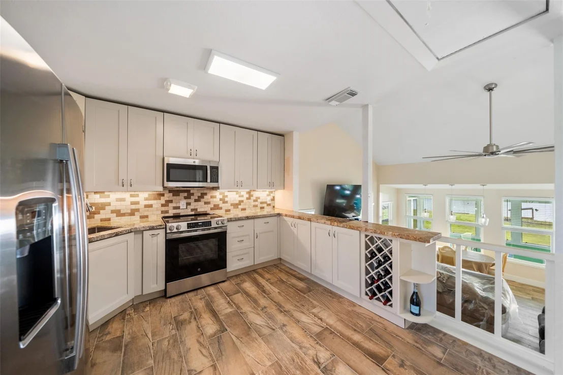 Photo of 414 County Road 243