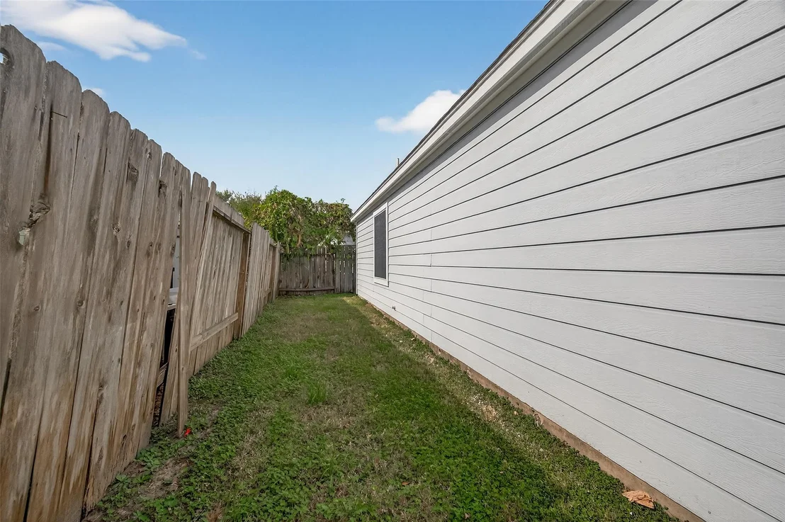 Photo of 12811 Lodenbriar Drive