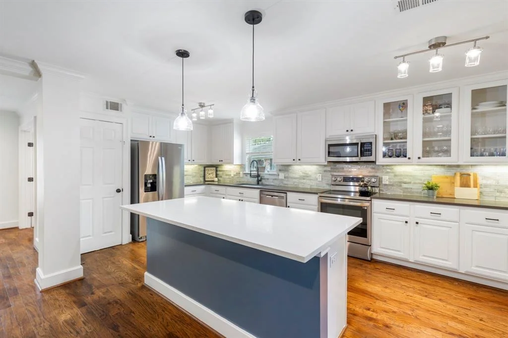 Photo of 4907 Twin Candle Drive