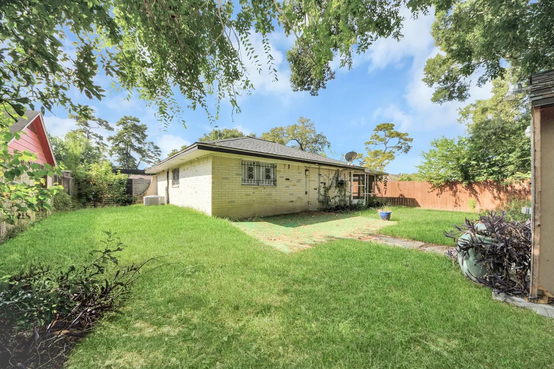 Photo of 6423 Bluestone Drive