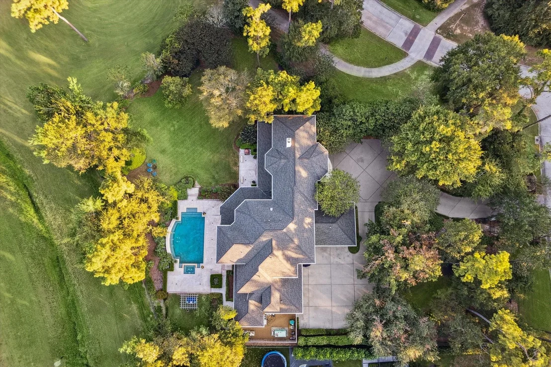 Photo of 47 N Regent Oak