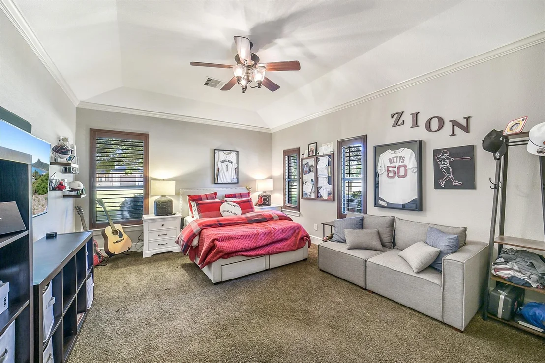 Photo of 22114 Meadowhurst Circle E