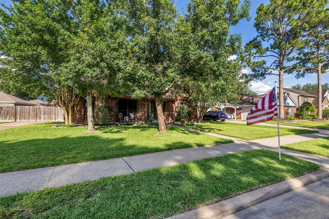 Photo of 15426 Freestone Peach Lane